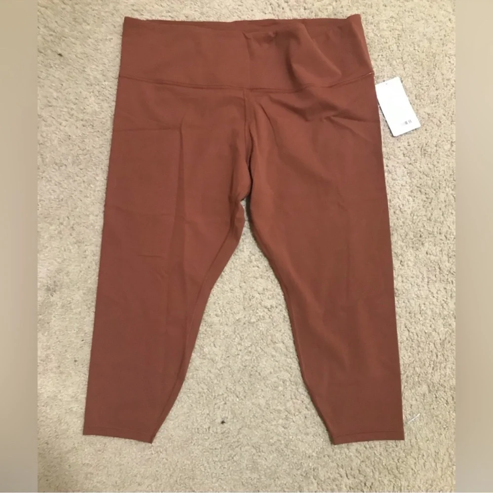 Athleta Ultra High Rise Elation 7/8 Tight NWT - Picture 3 of 4